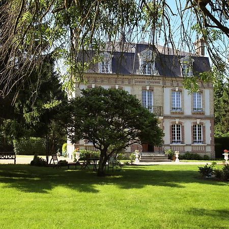 Manoir Le Mesnil Panzió Saint-Martin-aux-Chartrains Kültér fotó