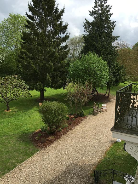 Manoir Le Mesnil Panzió Saint-Martin-aux-Chartrains Kültér fotó