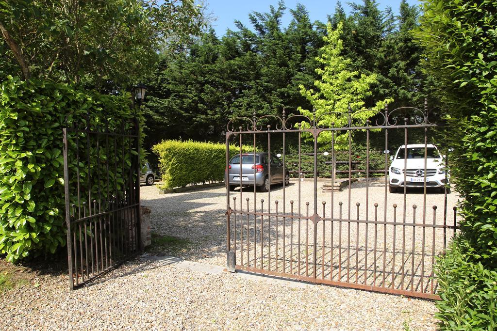 Manoir Le Mesnil Panzió Saint-Martin-aux-Chartrains Kültér fotó