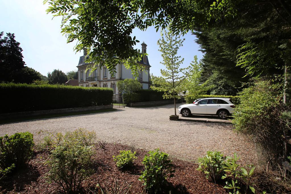 Manoir Le Mesnil Panzió Saint-Martin-aux-Chartrains Kültér fotó