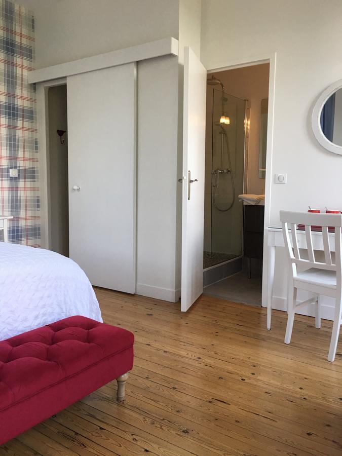 Manoir Le Mesnil Panzió Saint-Martin-aux-Chartrains Kültér fotó