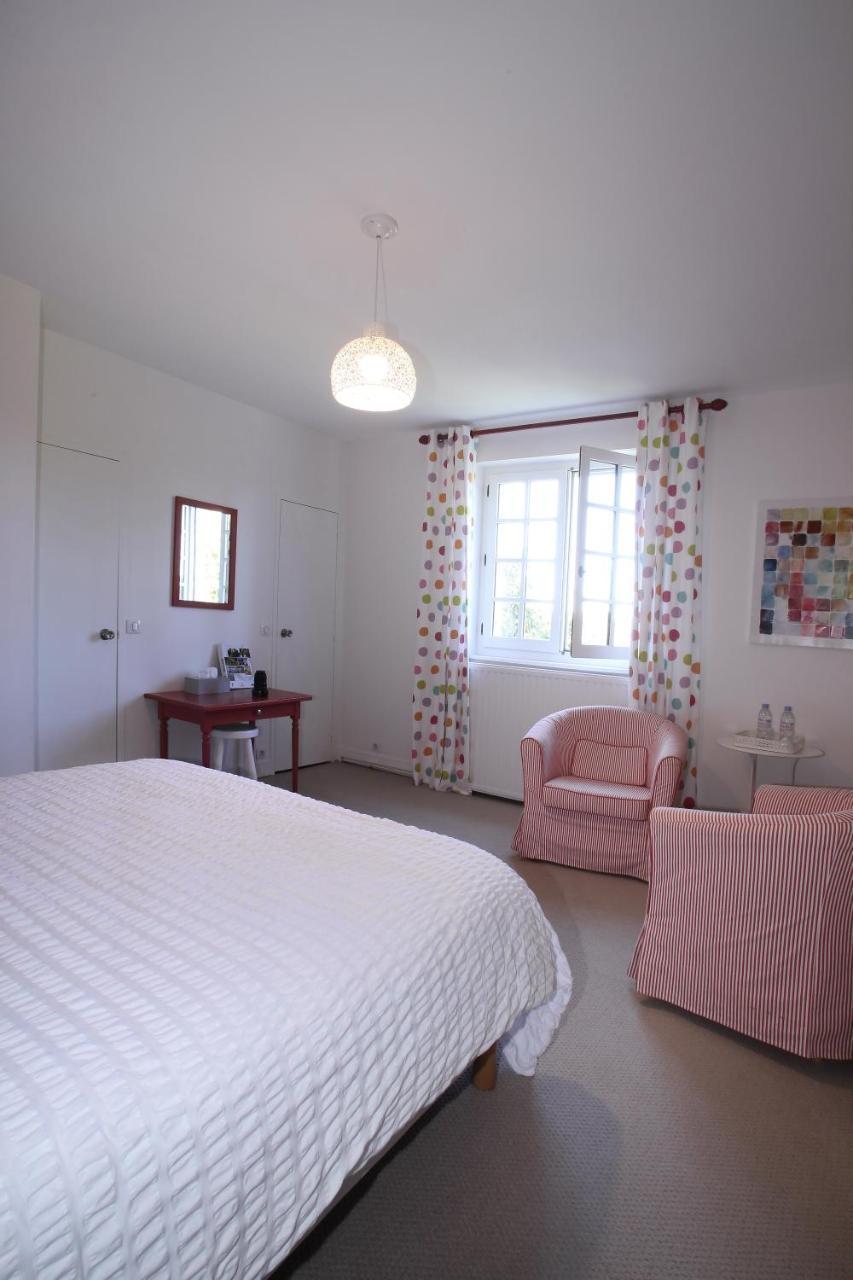 Manoir Le Mesnil Panzió Saint-Martin-aux-Chartrains Kültér fotó